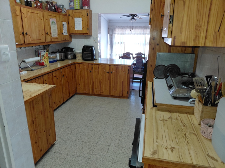 4 Bedroom Property for Sale in Windsor Park Eastern Cape